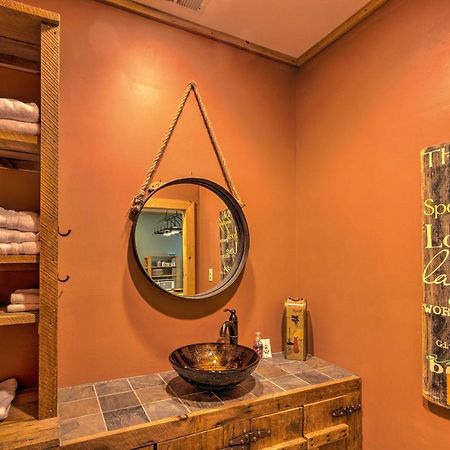 Pet-Friendly Blue Ridge, Cherokee Forest Retreat! Greeneville Екстериор снимка