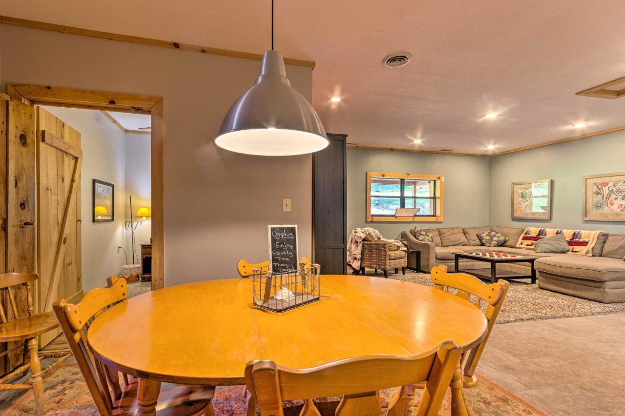 Pet-Friendly Blue Ridge, Cherokee Forest Retreat! Greeneville Екстериор снимка