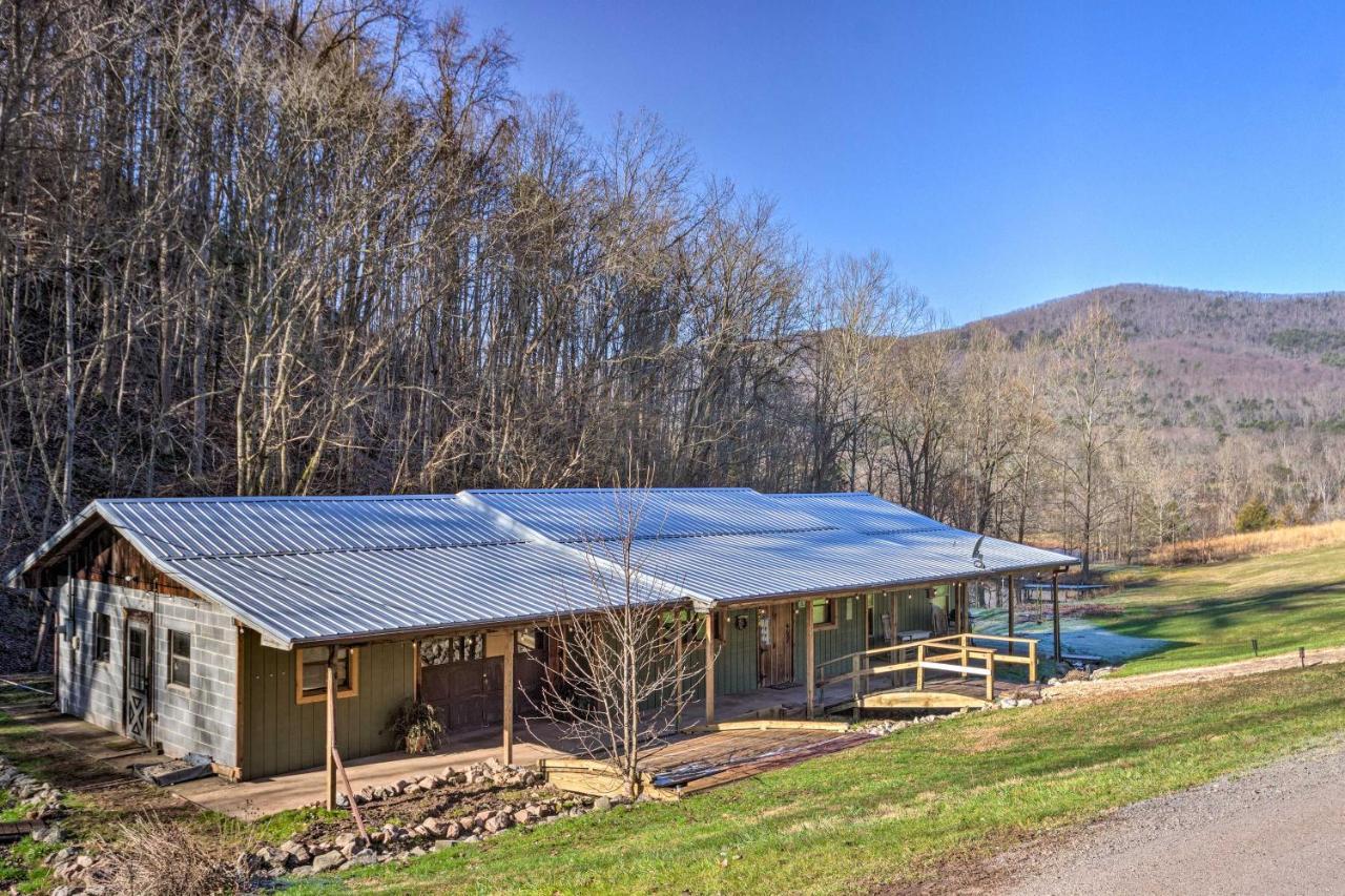Pet-Friendly Blue Ridge, Cherokee Forest Retreat! Greeneville Екстериор снимка