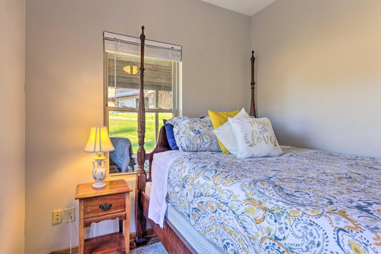 Pet-Friendly Blue Ridge, Cherokee Forest Retreat! Greeneville Екстериор снимка