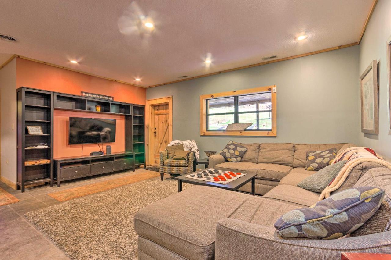 Pet-Friendly Blue Ridge, Cherokee Forest Retreat! Greeneville Екстериор снимка