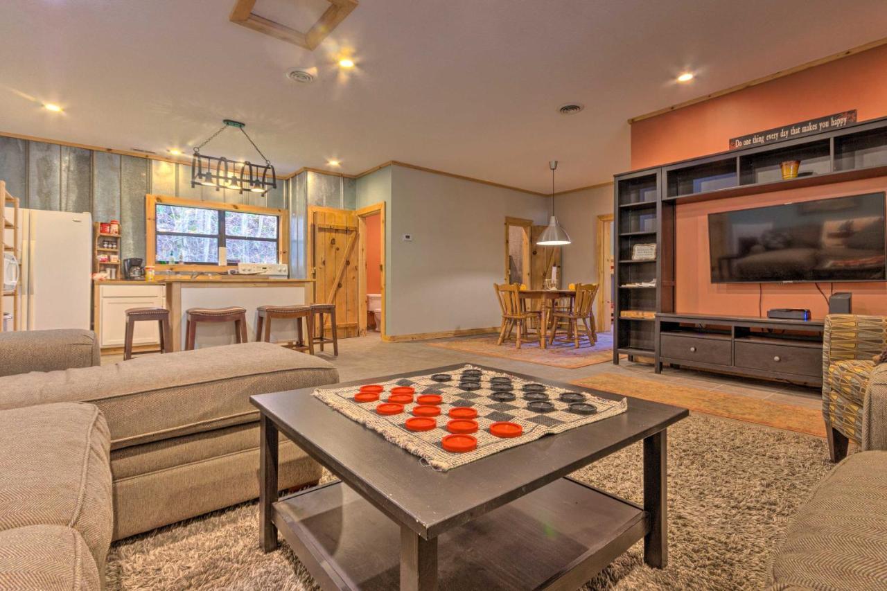 Pet-Friendly Blue Ridge, Cherokee Forest Retreat! Greeneville Екстериор снимка